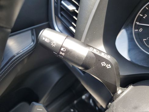 Used 2023 Nissan Rogue SV w/ SV Premium B Package image 21