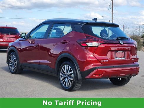 Used 2024 Nissan Kicks SV image 7