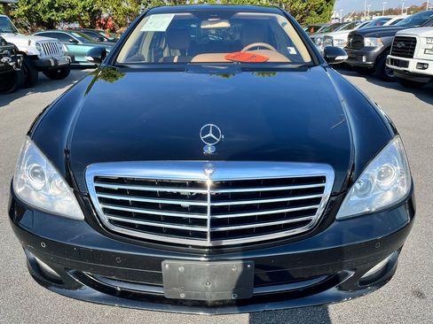 Used 2007 Mercedes-Benz S 550 4MATIC image 2