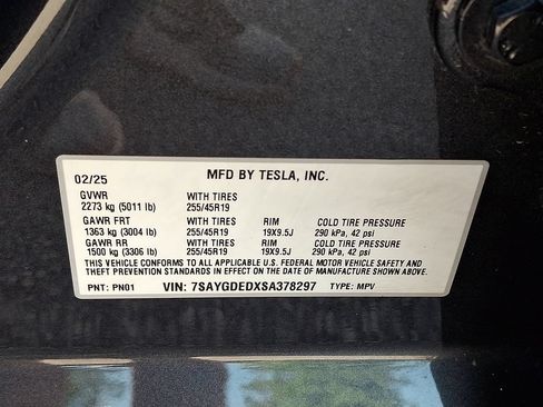 Used 2025 Tesla Model Y Long Range RWD image 26