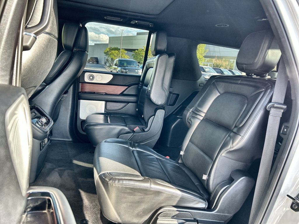 Used 2021 Lincoln Navigator L Reserve w/ Luxury Package AWD/4WD image 15