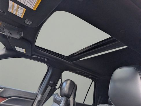 Used 2020 Lincoln Navigator L Reserve w/ Equipment Group 208A Reserve image 19