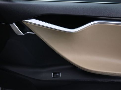 Used 2013 Tesla Model S Performance image 34