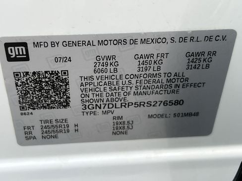 Certified 2024 Chevrolet Equinox EV LT w/ LPO, Blackout Package FWD image 33