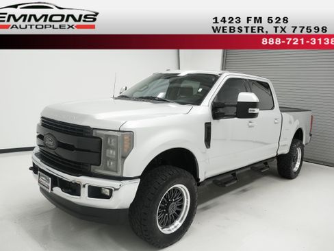 Used 2018 Ford F250 Lariat w/ FX4 Off-Road Package AWD/4WD image 1