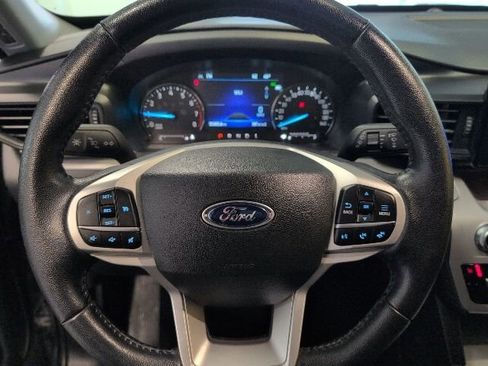 Certified 2023 Ford Explorer XLT AWD/4WD image 17