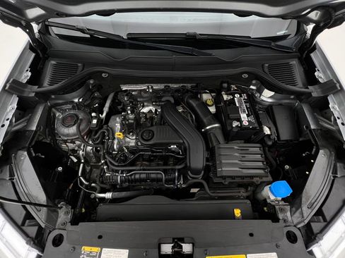 Used 2022 Volkswagen Taos SE image 24