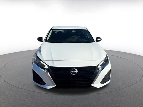 Used 2025 Nissan Altima 2.5 SV image 4