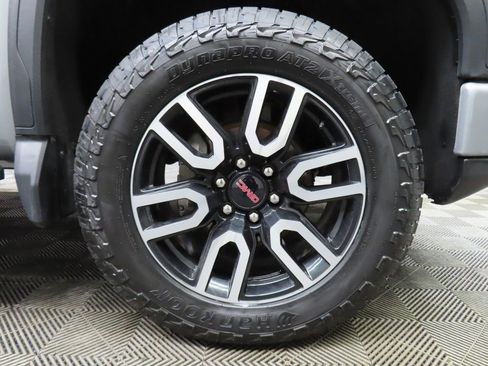 Used 2024 GMC Sierra 1500 AT4 w/ Technology Package image 9