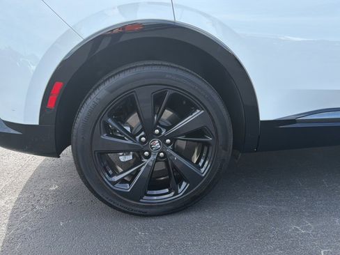 Used 2025 Buick Envision Sport Touring image 4