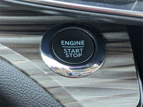 Used 2023 Ford Explorer Limited image 34