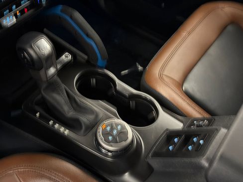 Used 2023 Ford Bronco Outer Banks AWD/4WD image 28