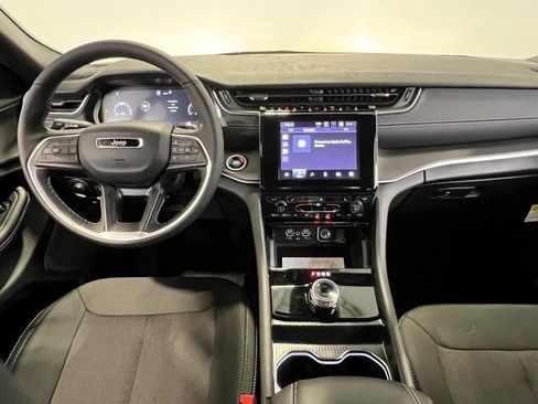 New 2025 Jeep Grand Cherokee L Laredo w/ Luxury Tech Group I image 13