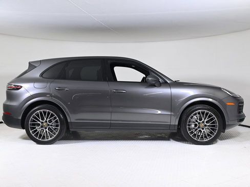 Certified 2023 Porsche Cayenne image 8