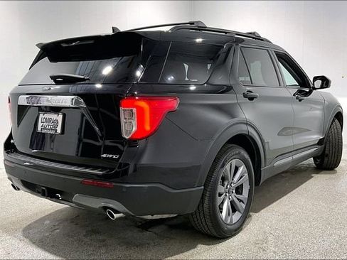 Used 2022 Ford Explorer XLT w/ XLT Sport Appearance Package image 5