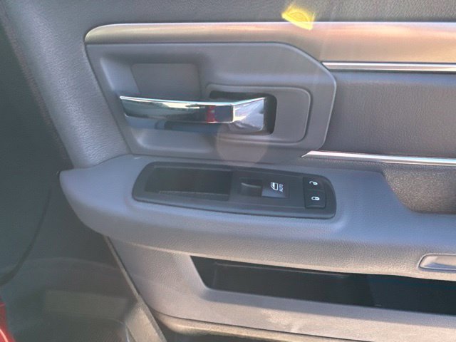 Used 2017 RAM 1500 Classic SLT RWD image 13