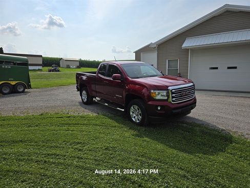 Used 2017 GMC Canyon SLE w/ SLE Convenience Package AWD/4WD image 2