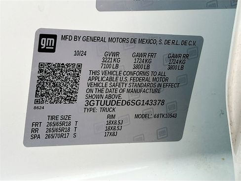 Used 2025 GMC Sierra 1500 SLT image 32