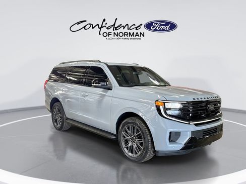 New 2026 Ford Expedition Platinum w/ Stealth Appearance Package AWD/4WD image 11