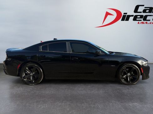 Used 2017 Dodge Charger R/T RWD image 3