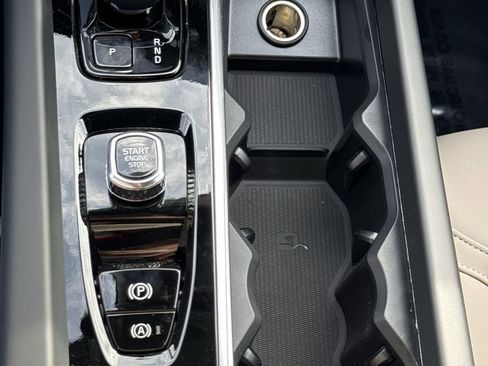 New 2026 Volvo XC60 T8 Plus w/ Protection Package Premier image 30