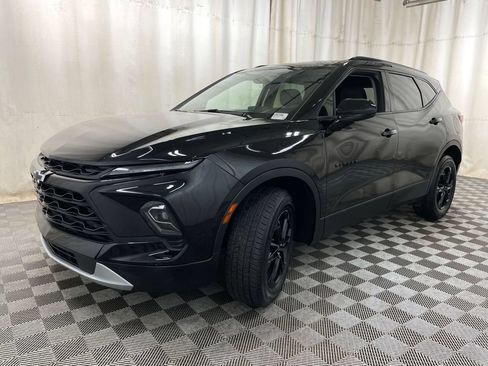 Certified 2023 Chevrolet Blazer LT w/ Midnight/Sport Edition FWD image 12