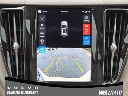Certified 2023 Volvo XC60 B5 Plus w/ Climate Package FWD image 14
