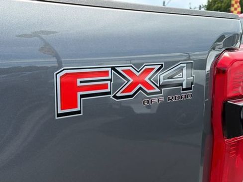 New 2026 Ford F250 Lariat w/ FX4 Off-Road Package AWD/4WD image 14