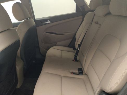 Used 2020 Hyundai Tucson SE FWD image 18