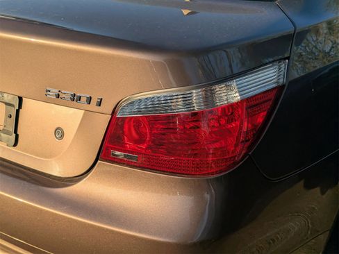 Used 2006 BMW 530i Sedan image 9