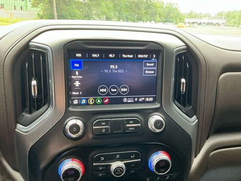 Used 2022 GMC Sierra 3500 Denali AWD/4WD image 17