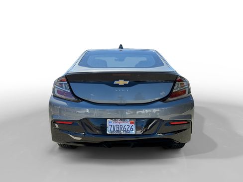 Used 2017 Chevrolet Volt LT w/ Comfort Package FWD image 4