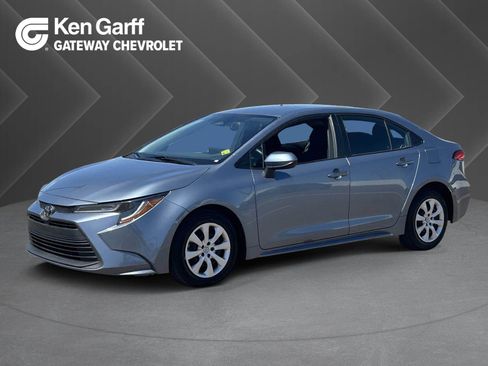 Used 2023 Toyota Corolla LE FWD image 1