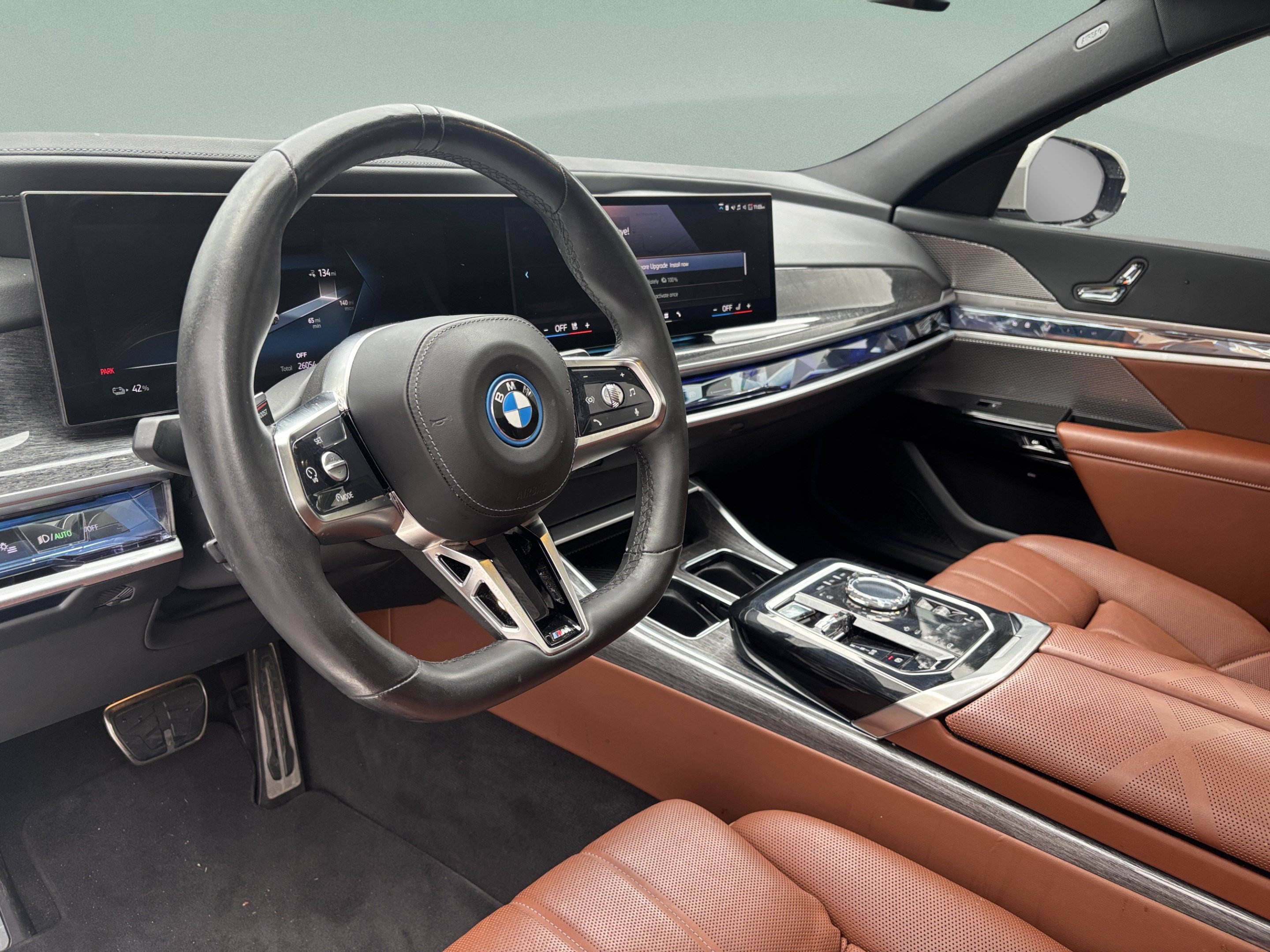 Certified 2024 BMW i7 eDrive50 w/ M Sport Package RWD image 21