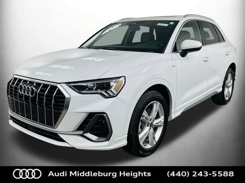 Certified 2023 Audi Q3 2.0T Premium w/ Convenience Package image 4