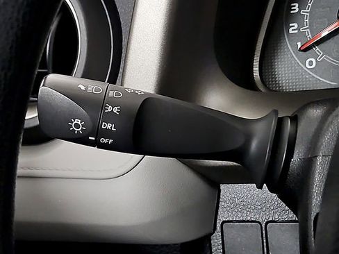 Used 2014 Toyota RAV4 LE FWD image 23