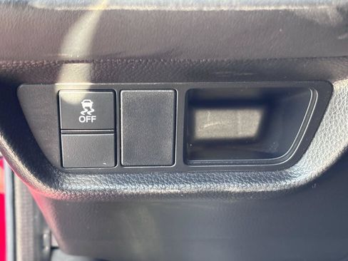 Certified 2025 Honda HR-V EX-L image 22