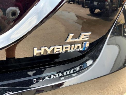 Used 2024 Toyota Camry LE image 10