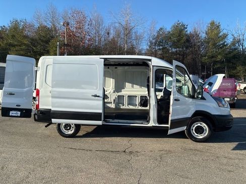 Used 2024 Ford Transit 250 148 Medium Roof image 10