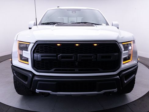 Used 2017 Ford F150 Raptor w/ Equipment Group 802A Luxury AWD/4WD image 2