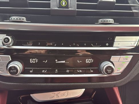 Used 2021 BMW X4 xDrive30i w/ M Sport Package AWD/4WD image 27