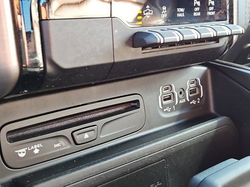 Used 2019 RAM 1500 Limited image 48