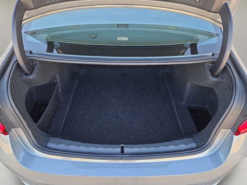 Used 2024 BMW 330i Sedan w/ Convenience Package image 14