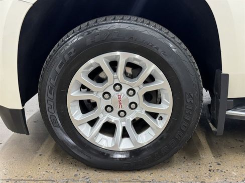 Used 2015 GMC Yukon SLT w/ Open Road Package image 6