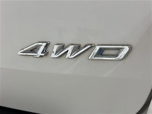 Used 2021 Ford Explorer Platinum w/ Premium Technology Package image 30