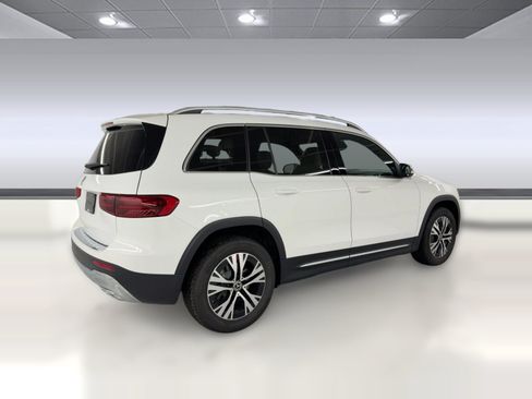 Used 2026 Mercedes-Benz GLB 250 image 9