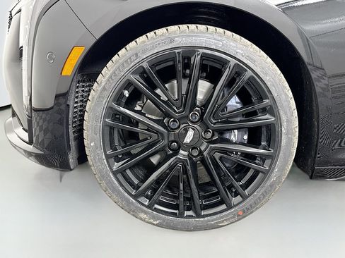 New 2026 Cadillac CT5 V w/ LPO, ONYX Package AWD/4WD image 31