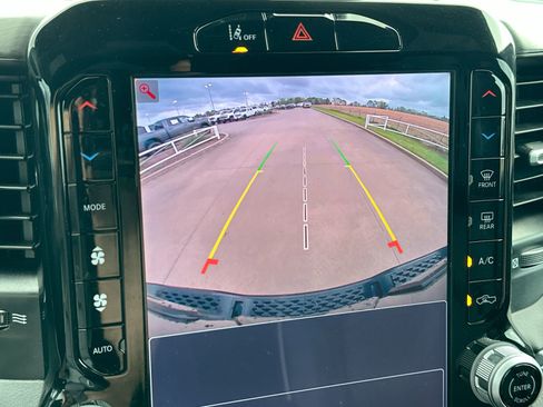 Used 2025 RAM 1500 Laramie w/ Laramie Southwest Edition image 17