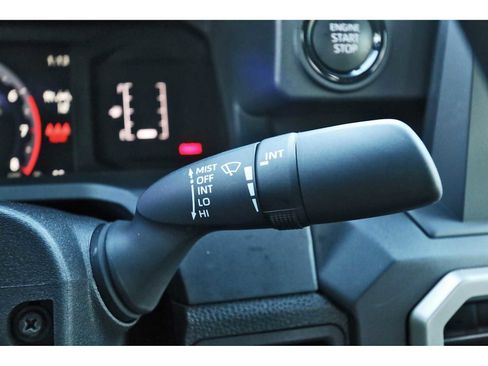 Used 2024 Toyota Tacoma SR image 18