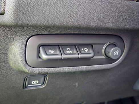Certified 2022 GMC Terrain AT4 w/ Tech Package AWD/4WD image 15
